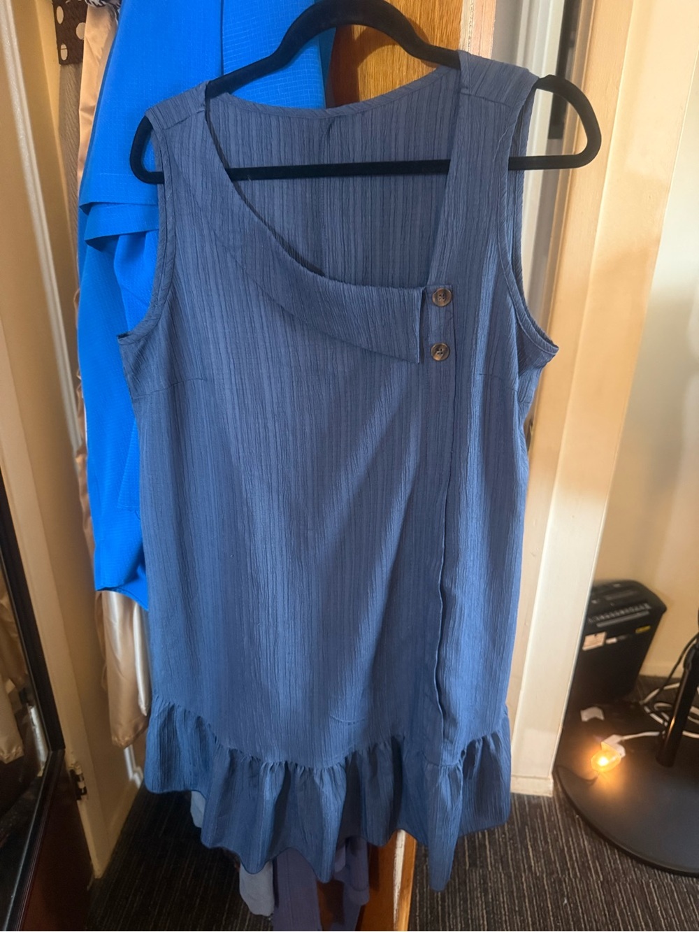 Sleeveless Blue Midi Dress with Ruffle Hem